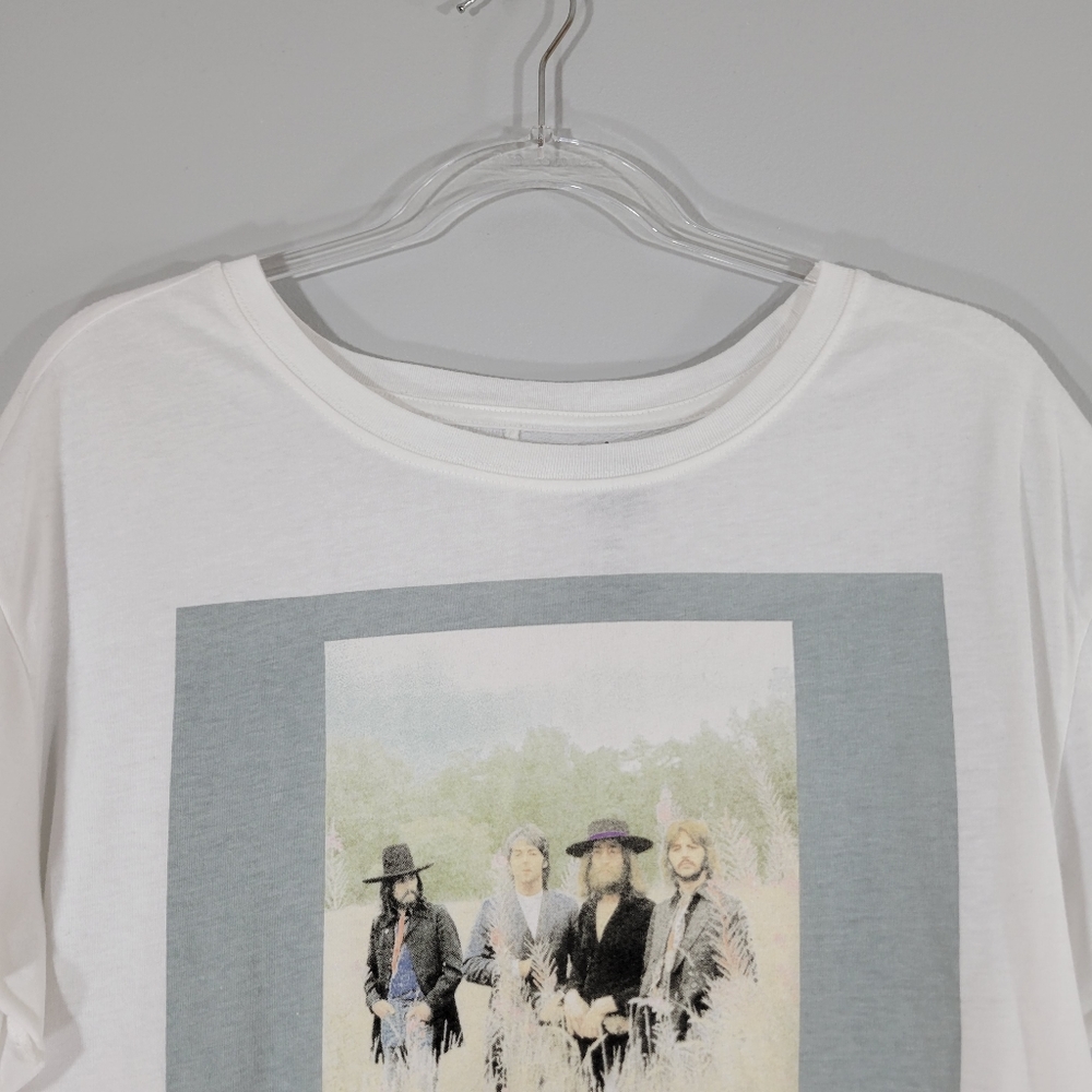 THE BEATLES white pixel Group In Field rock n roll short sleeve graphic tshirt - Picture 2 of 8